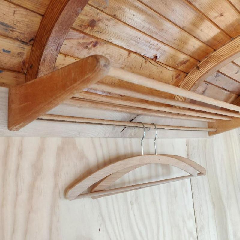 Pipowagen Overnachting Het Houten Huis ซัลต์โบมเมล ภายนอก รูปภาพ